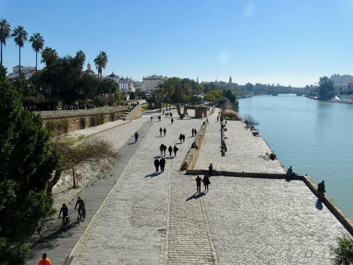 El Rio Apartment Seville Luaran gambar