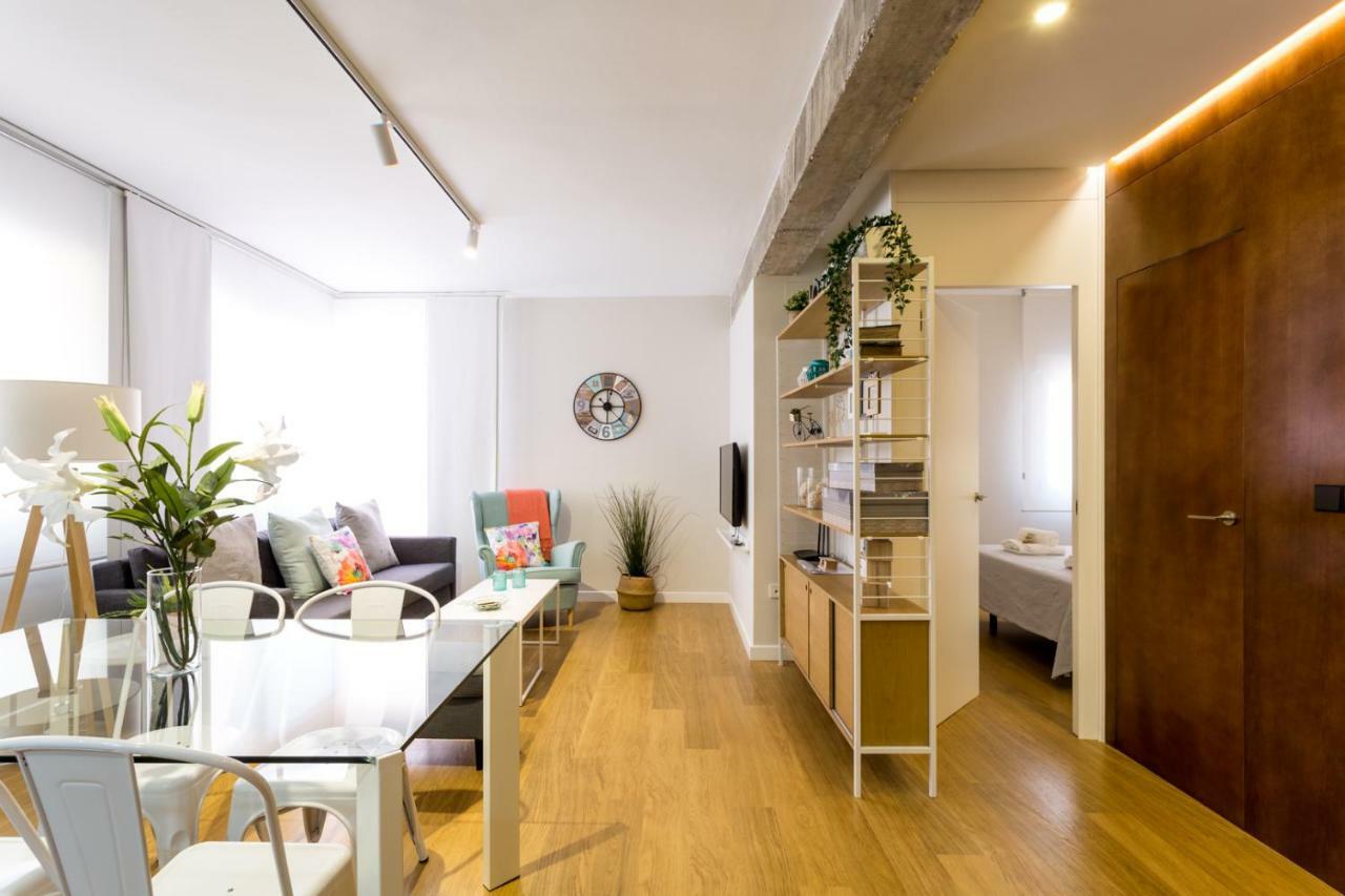 El Rio Apartment Seville Luaran gambar