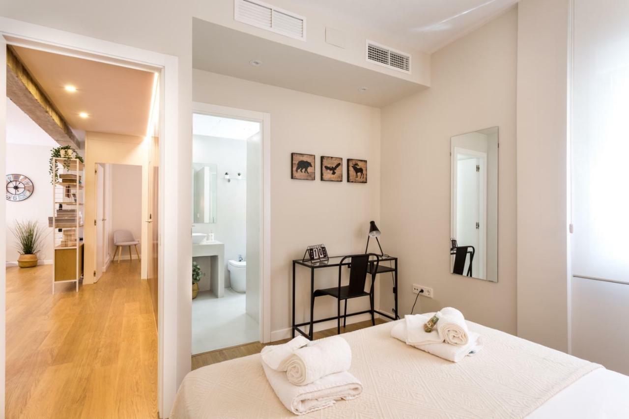 El Rio Apartment Seville Luaran gambar