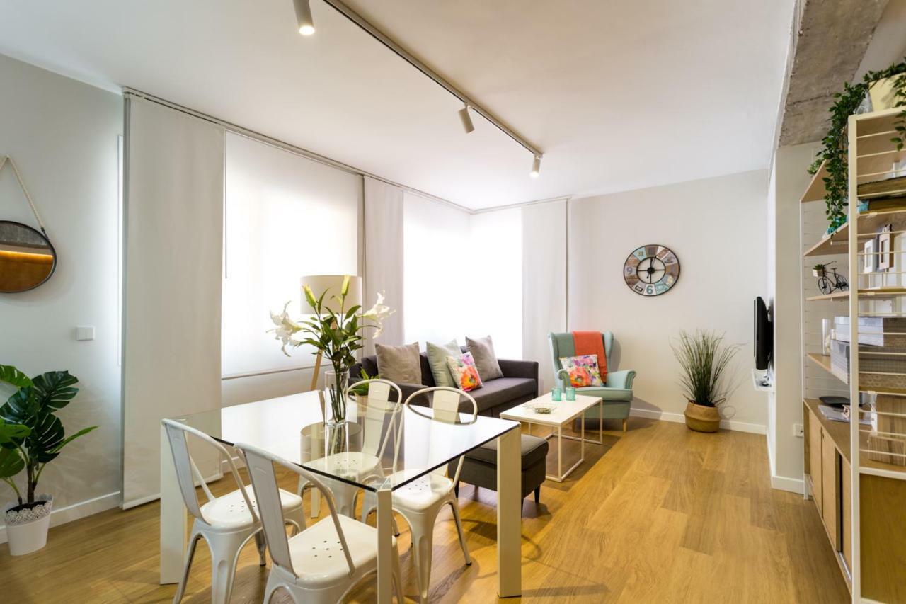 El Rio Apartment Seville Luaran gambar